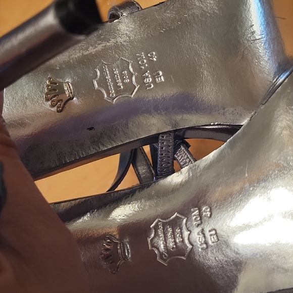 Nina NY Silver Mosiak Crystal Strapy Heels Zippered Back - Picture 9 of 11